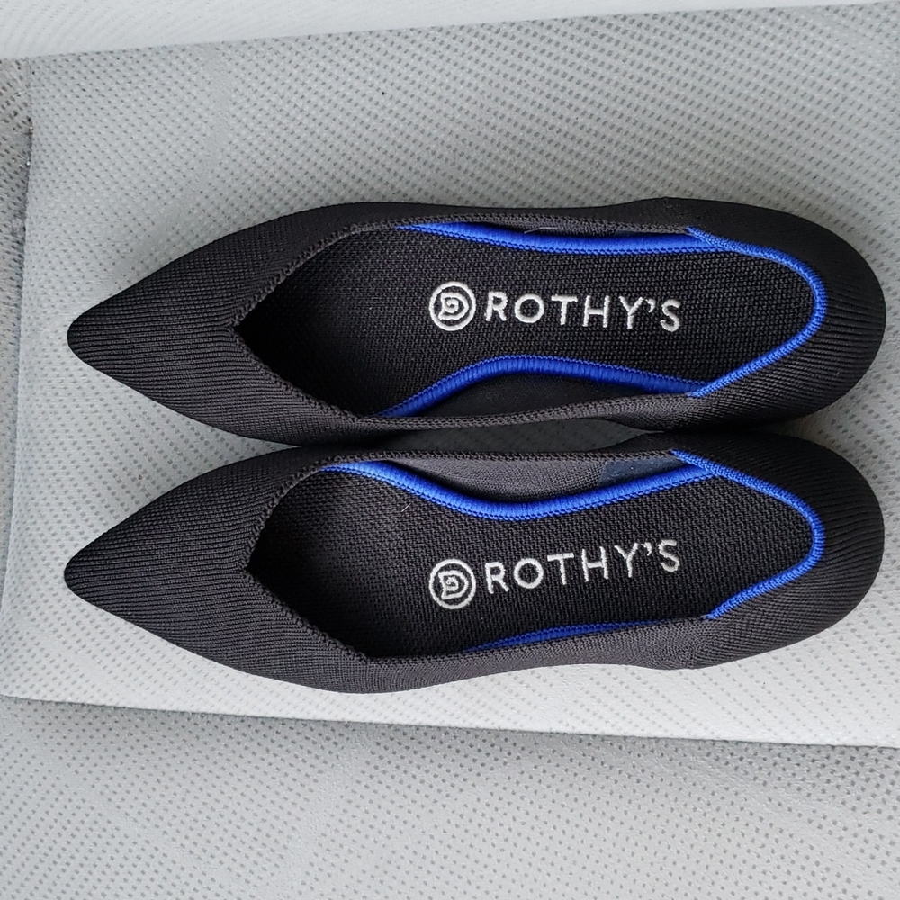 Rothy's point toe in black size 6.5